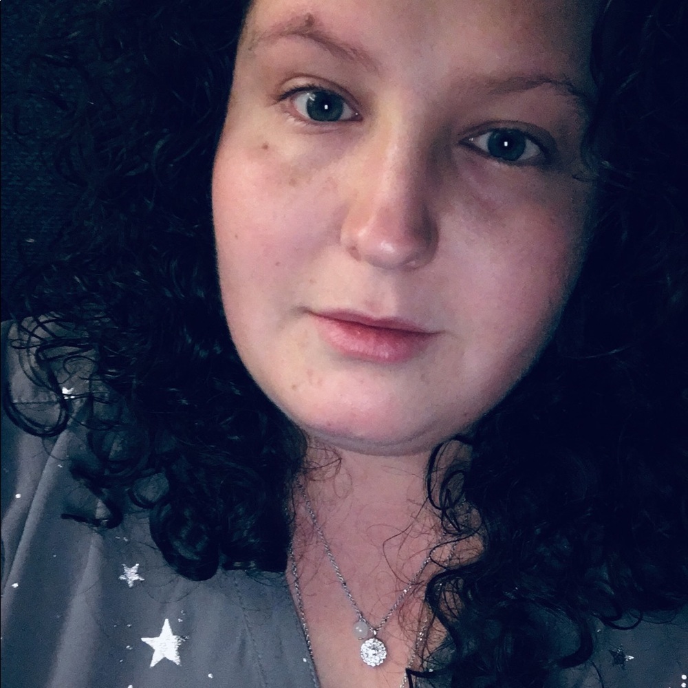 Meet your Posher, Brianna